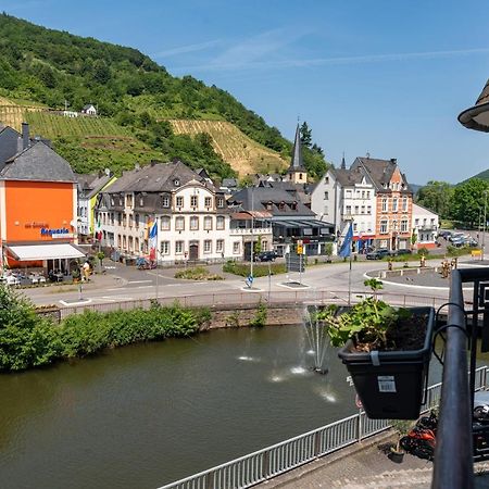 Moselresidenz Bellevue Alf Apartment Arrastal Bagian luar foto